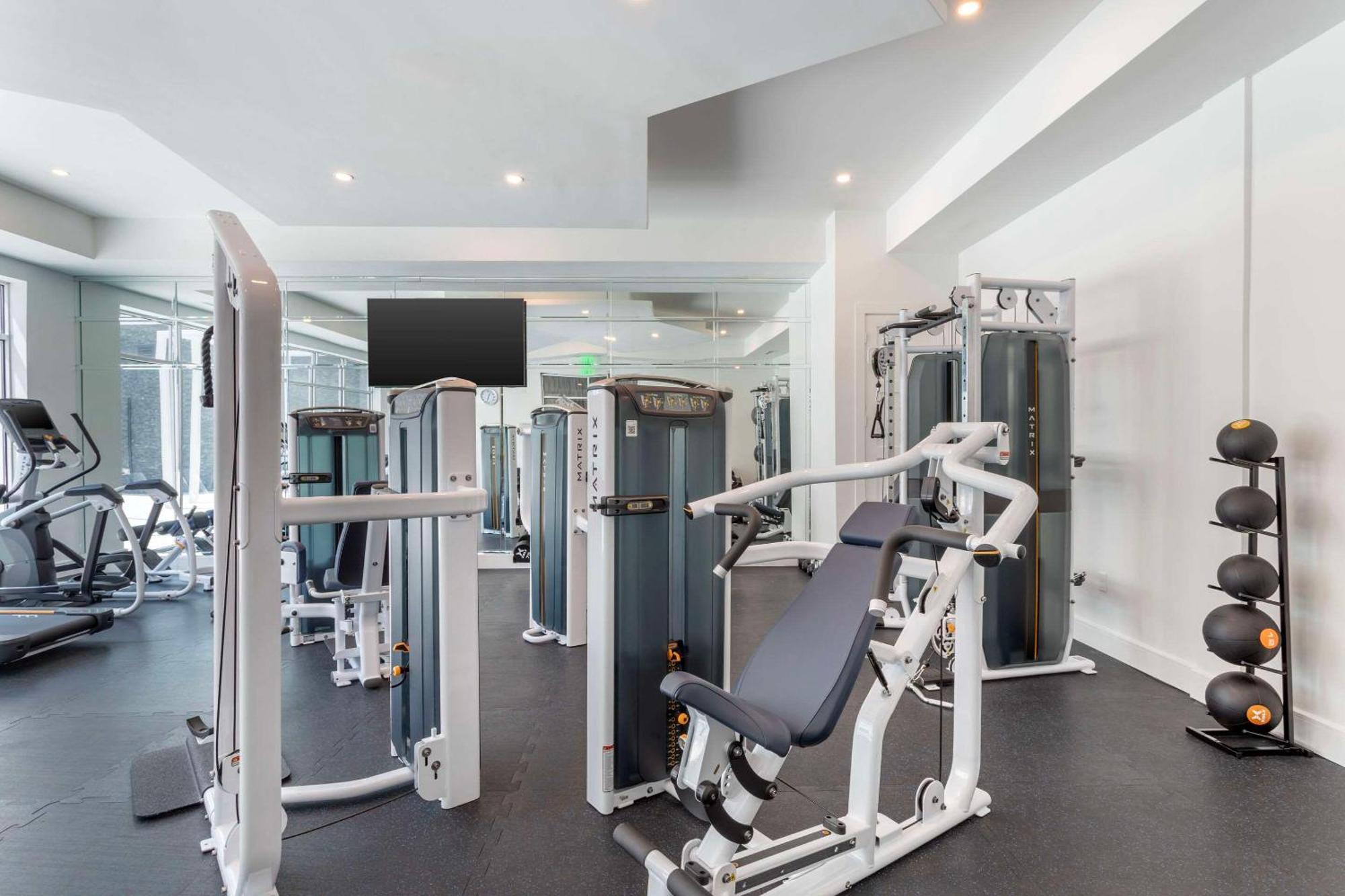 Cambria Hotel Waco University Riverfront 외부 사진