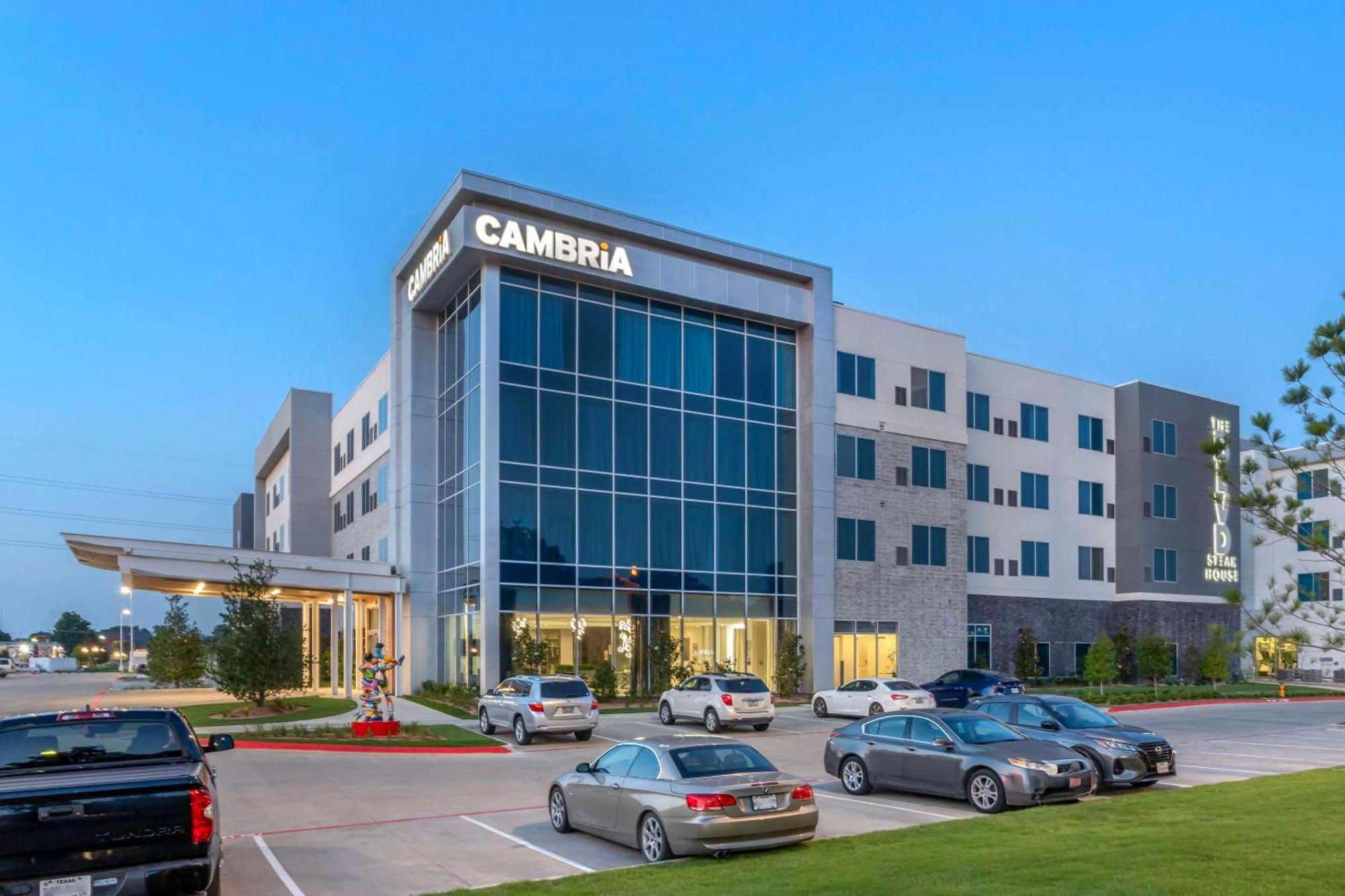 Cambria Hotel Waco University Riverfront 외부 사진